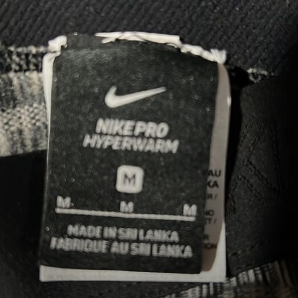 ❗️Nike❗️NWOT Black and Gray Patterned Warming Leggings 💠Sz M 💠 - Picture 5 of 6